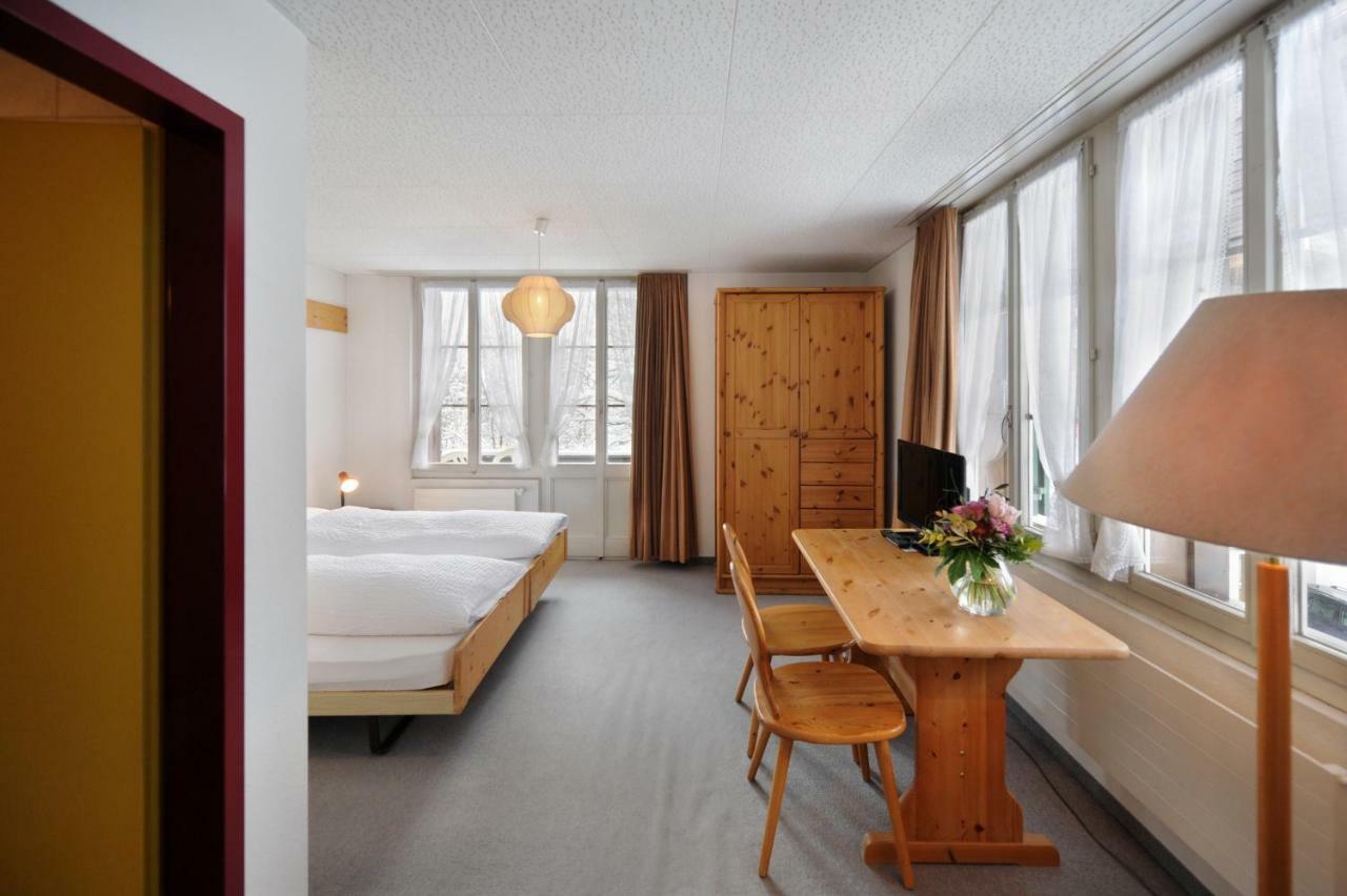Hotel Krone Budget Lenk Exteriér fotografie
